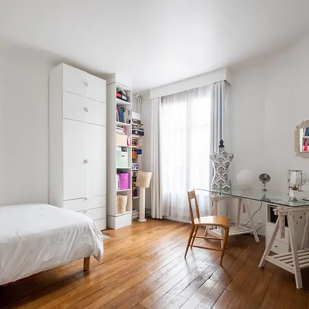 Veeve - Montmartre Majestique