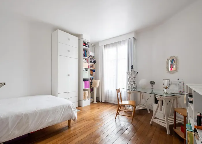 Veeve - Montmartre Majestique
